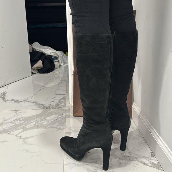 Suede Gucci Boots - worn only once - size 38 - Picture 4 of 9